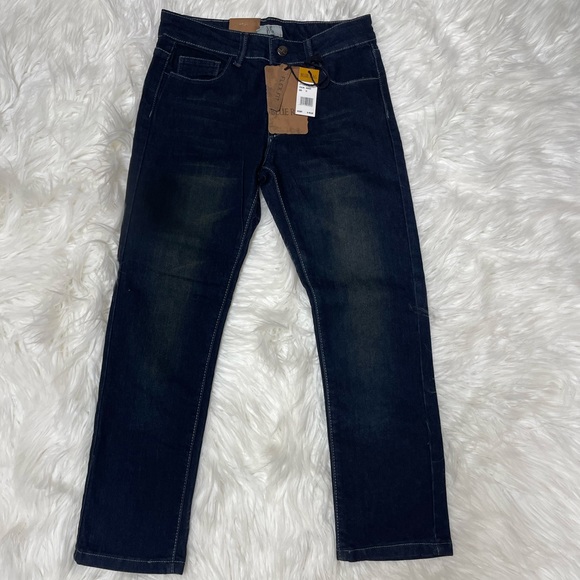 Jeans - Picture 1 of 4